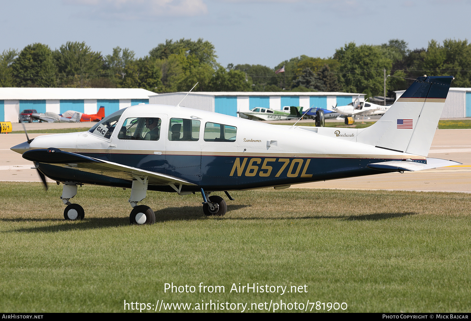 Aircraft Photo of N6570L | Beech C23 Sundowner 180 | AirHistory.net #781900