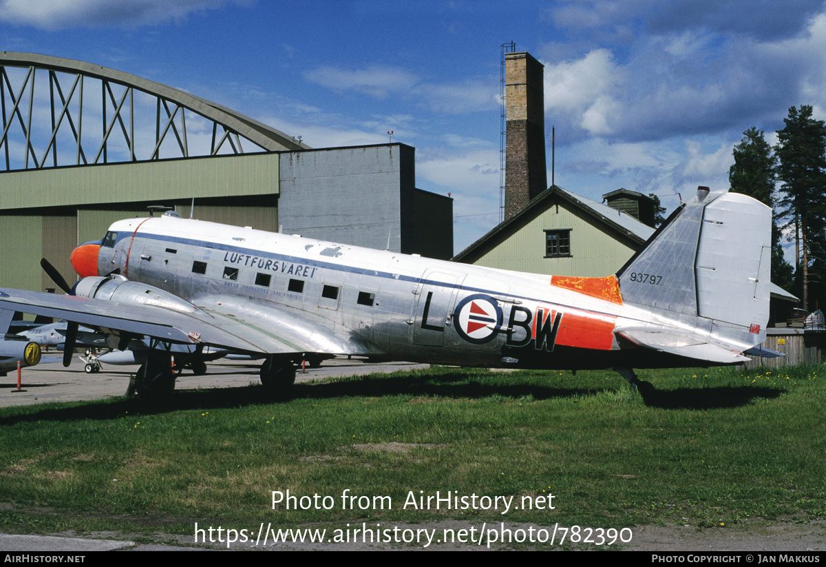 Aircraft Photo of 93797 | Douglas C-47A Skytrain | Norway - Air Force | AirHistory.net #782390