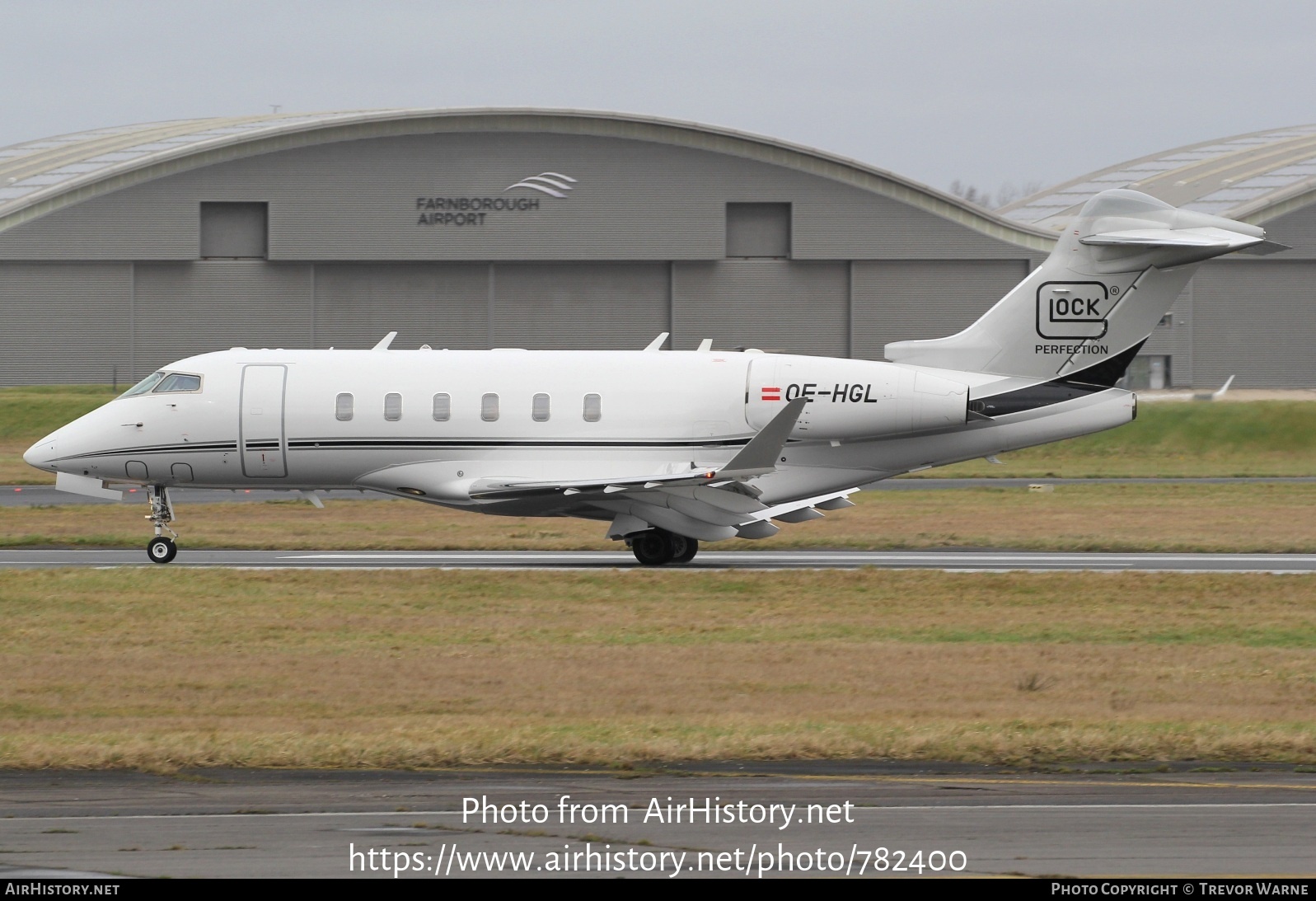 Aircraft Photo of OE-HGL | Bombardier Challenger 3500 (BD-100-1A10) | Glock Aviation | AirHistory.net #782400