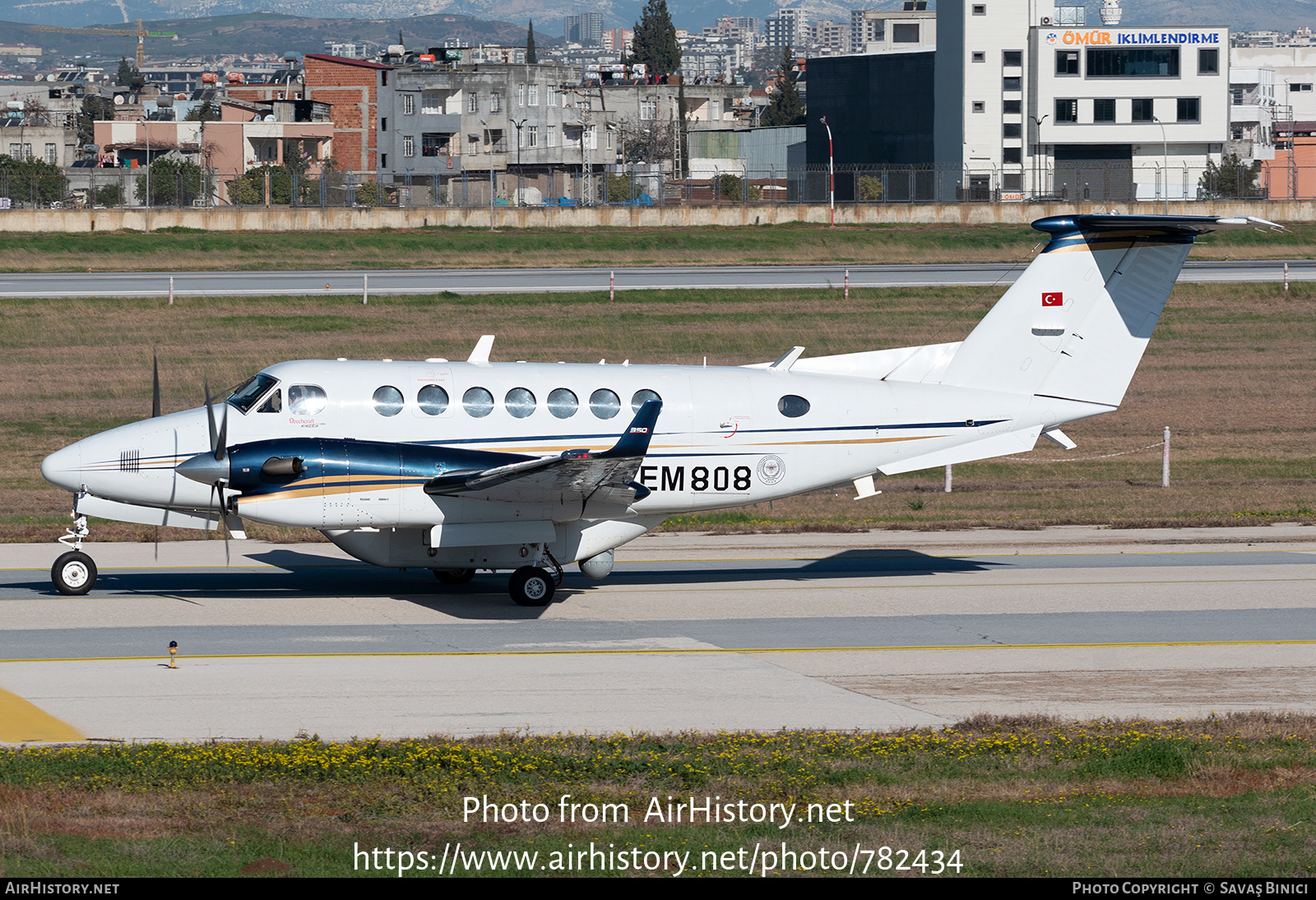 Aircraft Photo of EM-808 | Beechcraft B300 King Air 350 | AirHistory.net #782434