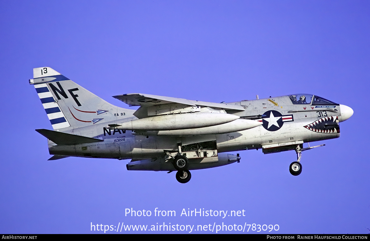 Aircraft Photo of 153228 | LTV A-7A Corsair II | USA - Navy | AirHistory.net #783090