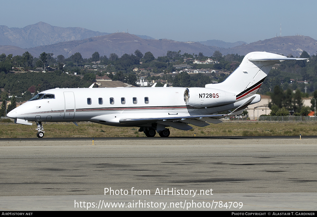 Aircraft Photo of N728QS | Bombardier Challenger 350 (BD-100-1A10) | AirHistory.net #784709