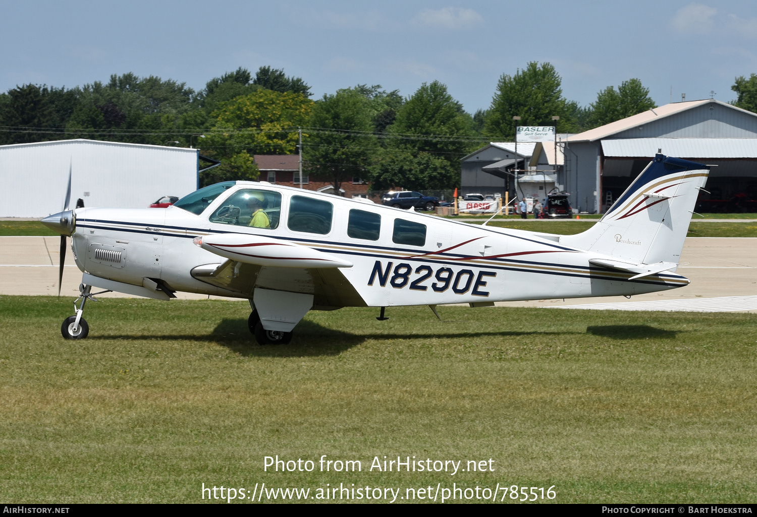 Aircraft Photo of N8290E | Beech A36 Bonanza 36 | AirHistory.net #785516