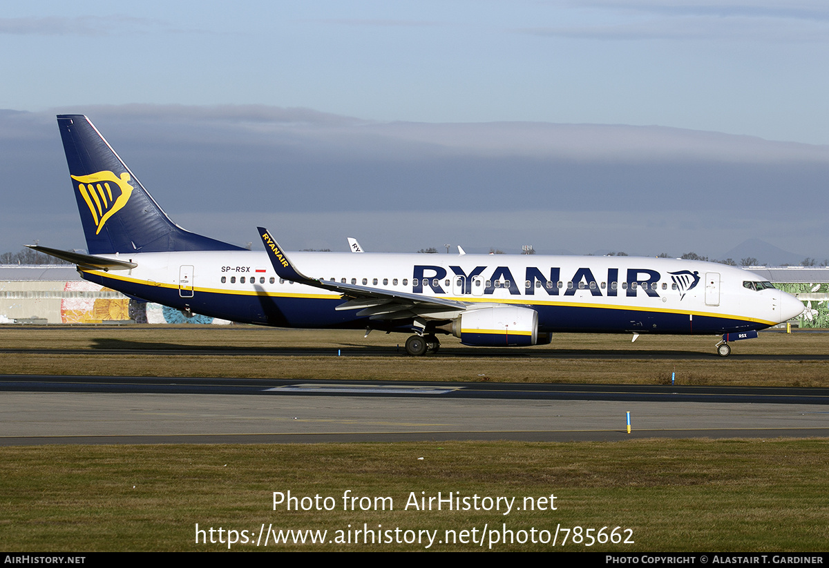 Aircraft Photo of SP-RSX | Boeing 737-800 | Ryanair | AirHistory.net #785662