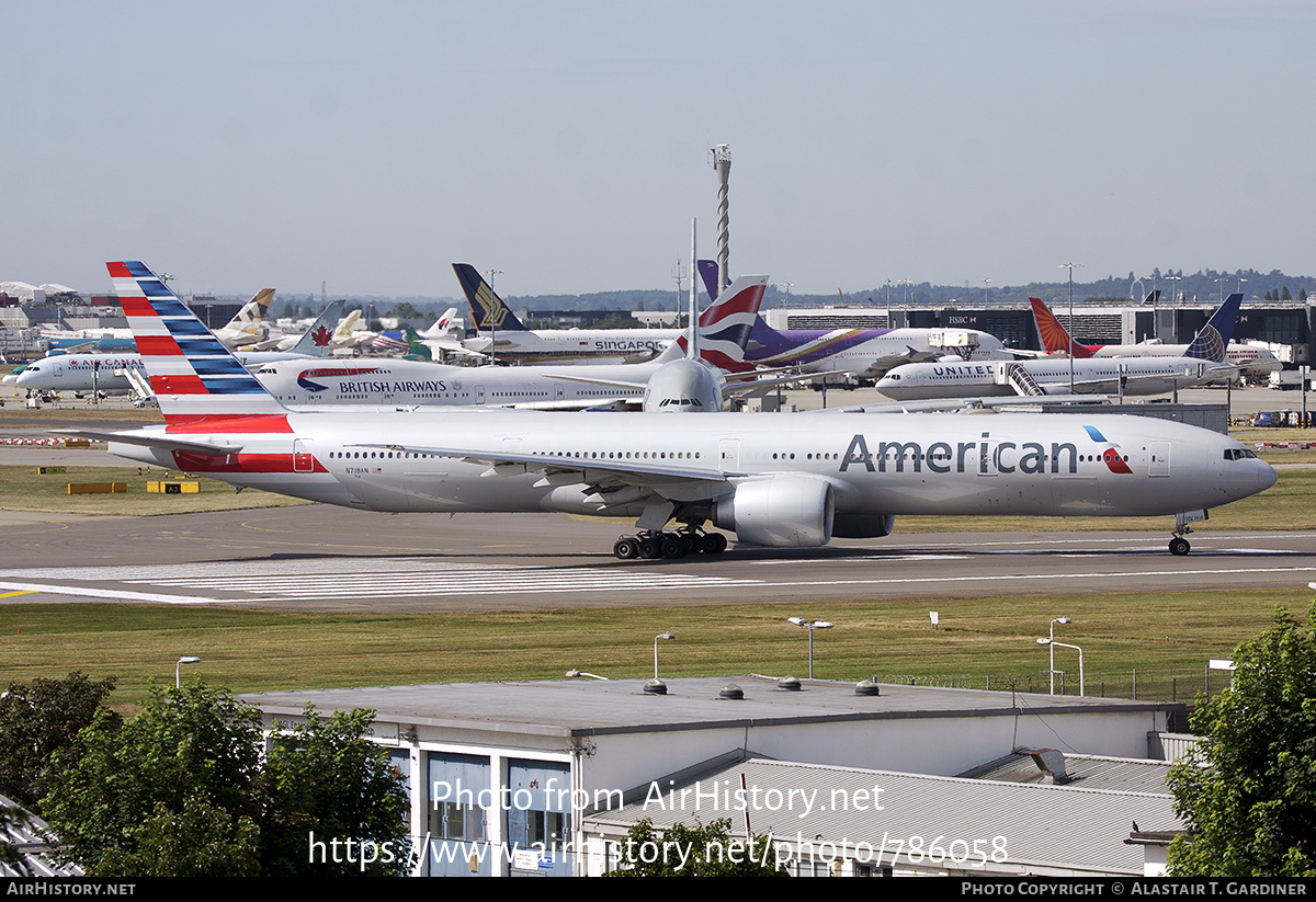 Aircraft Photo of N718AN | Boeing 777-323/ER | American Airlines | AirHistory.net #786058