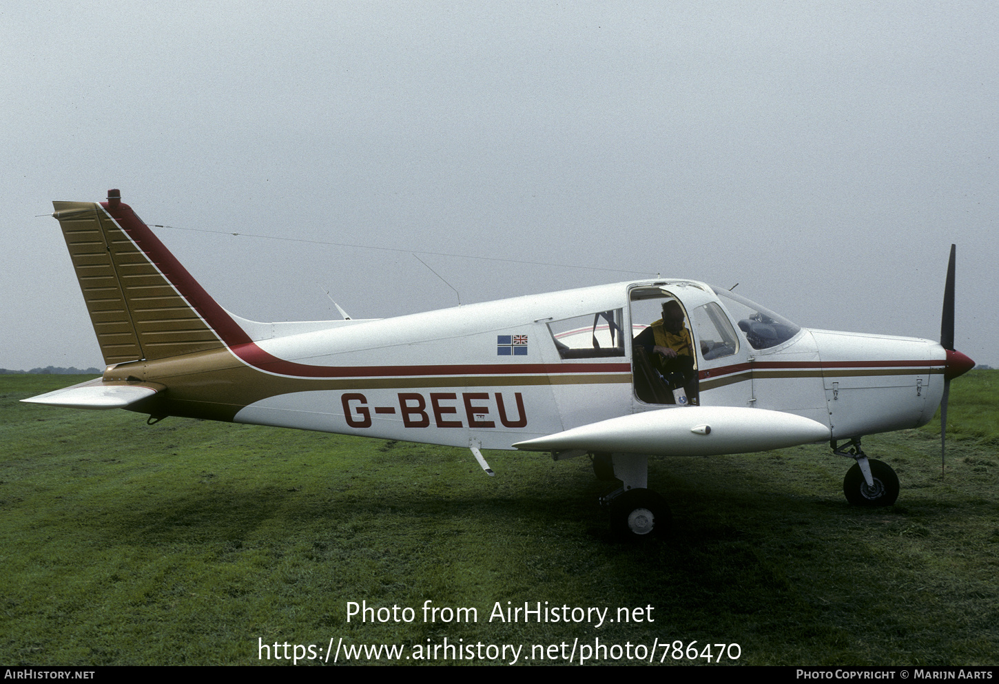 Aircraft Photo of G-BEEU | Piper PA-28-140 Cherokee F | AirHistory.net #786470