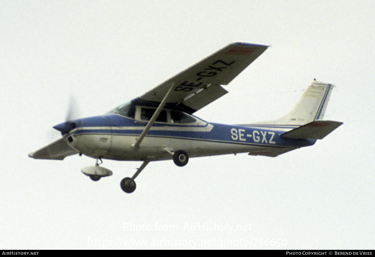 Aircraft Photo of SE-GXZ | Cessna 182P Skylane | AirHistory.net #786650