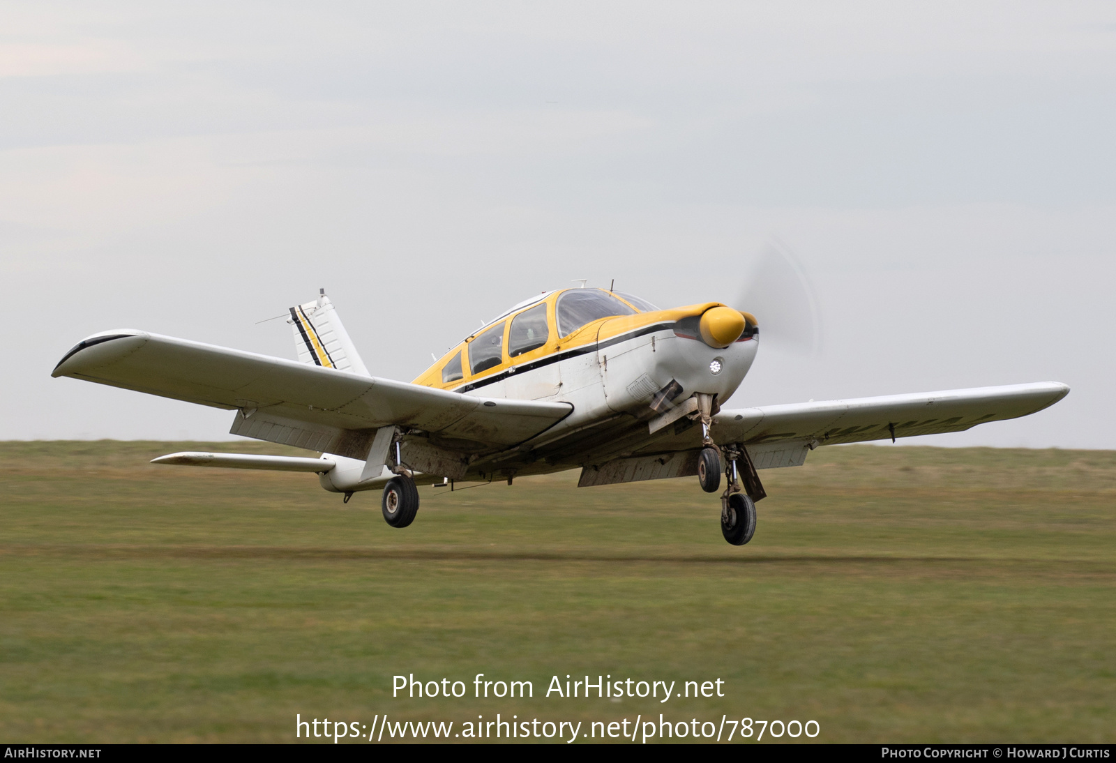 Aircraft Photo of G-WWAL | Piper PA-28R-180 Cherokee Arrow | WLAC - West London Aero Club | AirHistory.net #787000