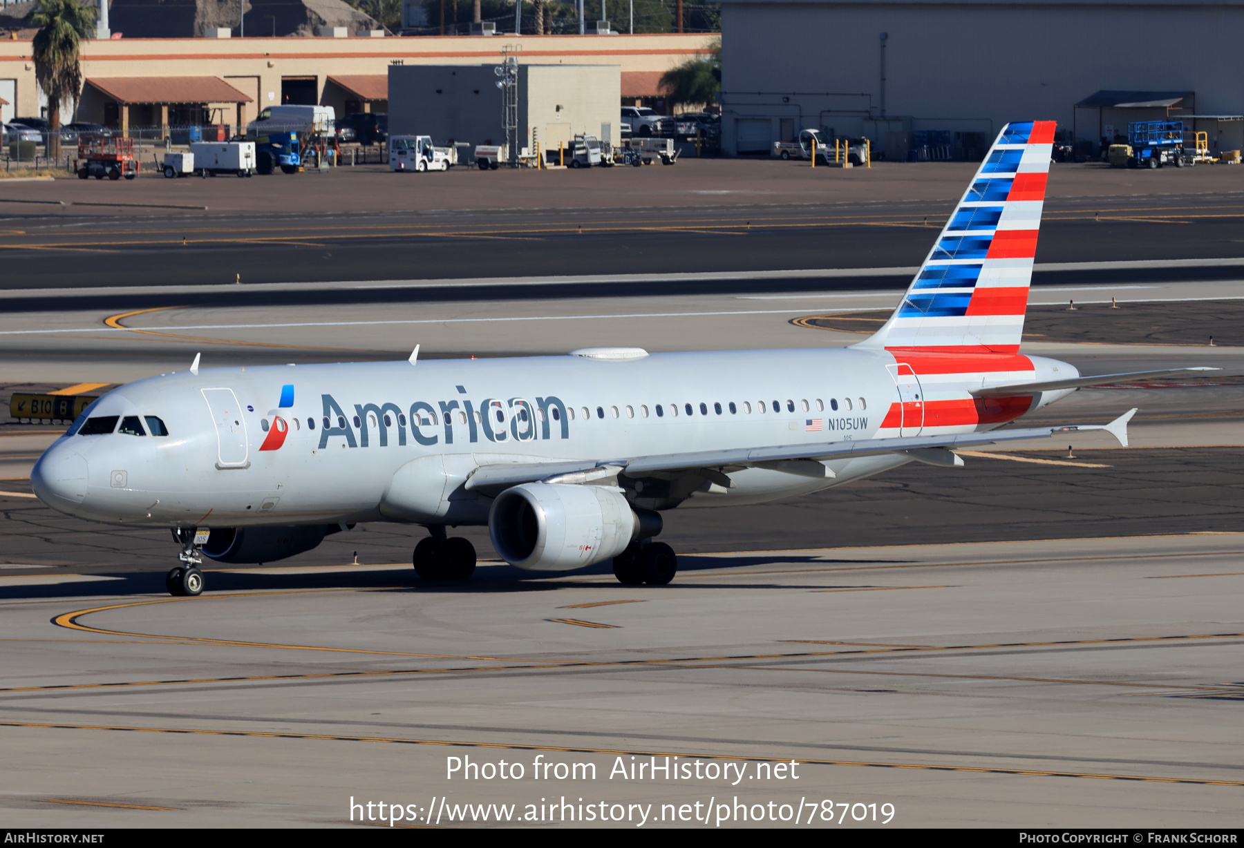 Aircraft Photo of N105UW | Airbus A320-214 | American Airlines | AirHistory.net #787019