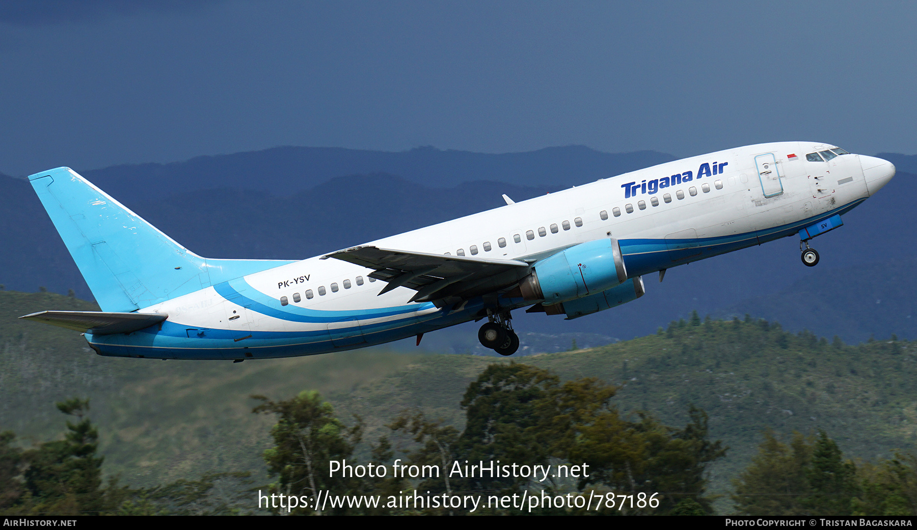 Aircraft Photo of PK-YSV | Boeing 737-330(QC) | Trigana Air | AirHistory.net #787186