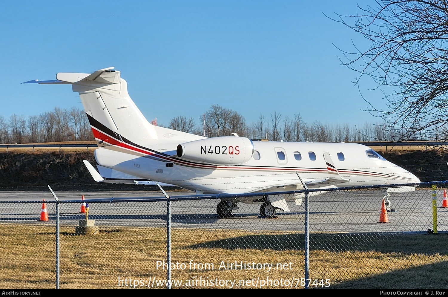 Aircraft Photo of N402QS | Embraer EMB-505 Phenom 300 | AirHistory.net #787445