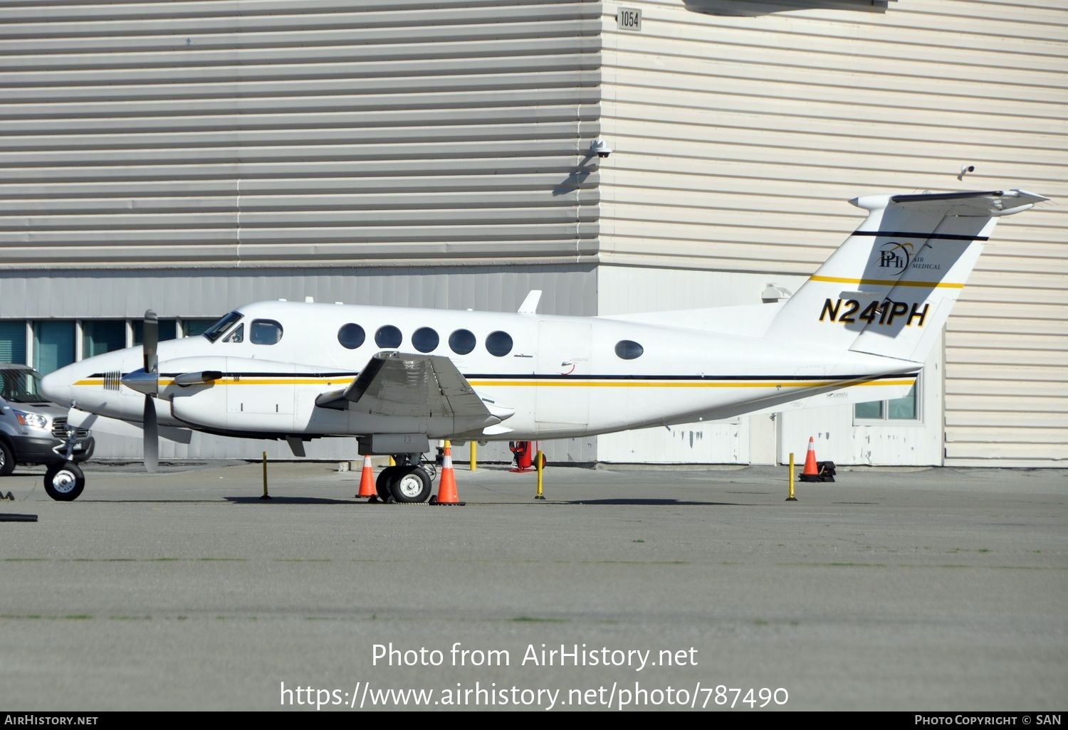 Aircraft Photo of N241PH | Beechcraft B200 King Air | PHI Air Medical | AirHistory.net #787490