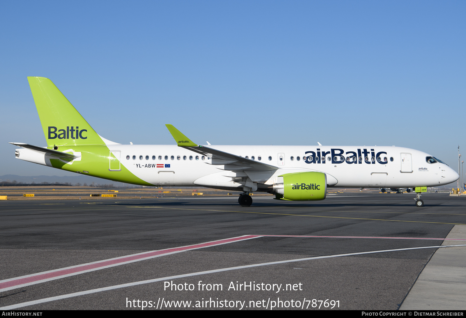 Aircraft Photo of YL-ABW | Airbus A220-371 (BD-500-1A11) | AirBaltic | AirHistory.net #787691