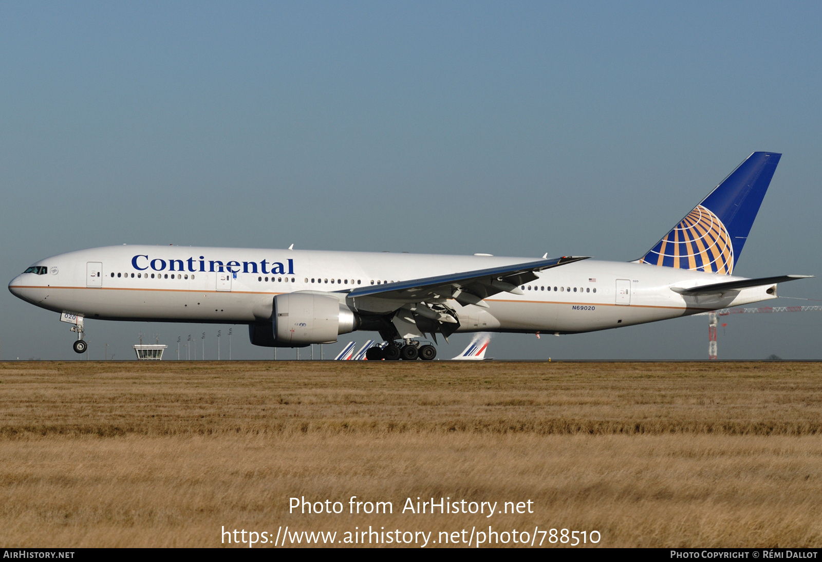 Aircraft Photo of N69020 | Boeing 777-224/ER | Continental Airlines | AirHistory.net #788510