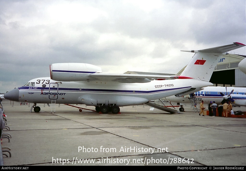 Aircraft Photo of CCCP-74010 | Antonov An-74T | AirHistory.net #788642