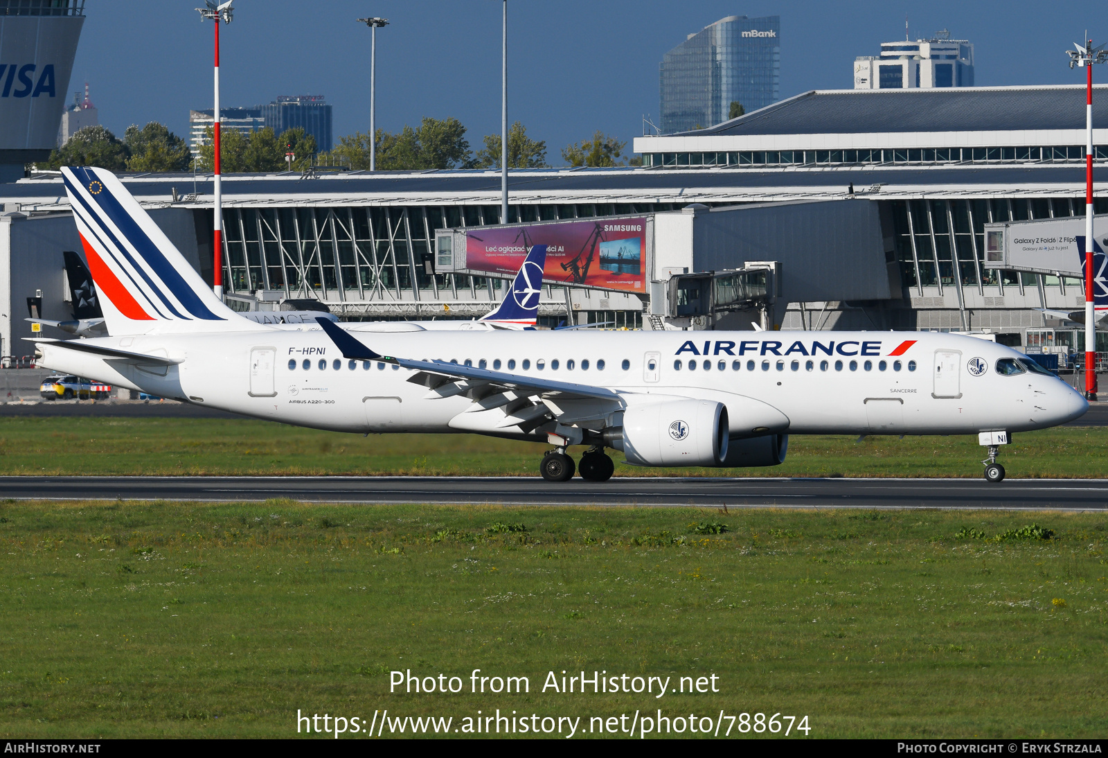 Aircraft Photo of F-HPNI | Airbus A220-371 (BD-500-1A11) | Air France | AirHistory.net #788674