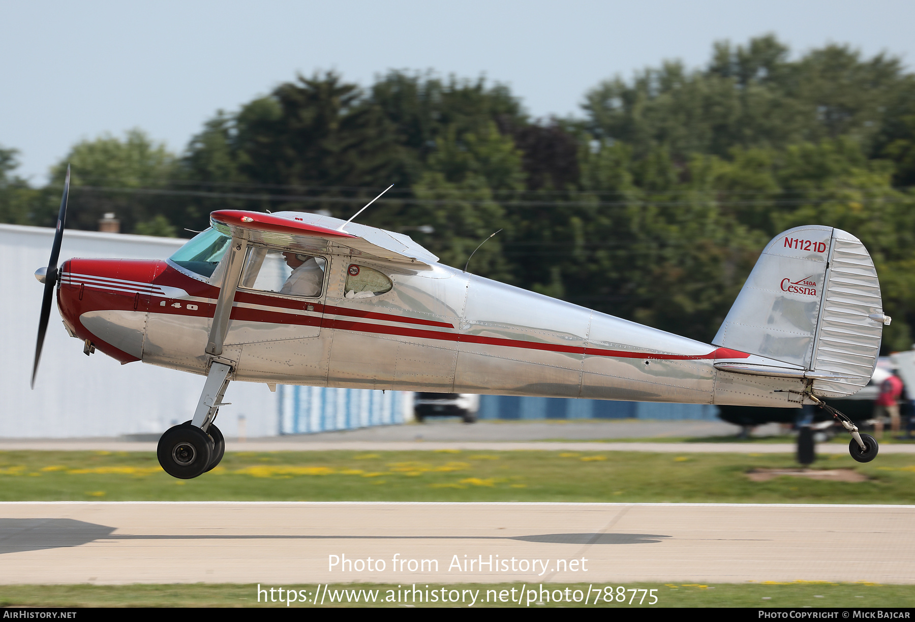 Aircraft Photo of N1121D | Cessna 140A | AirHistory.net #788775