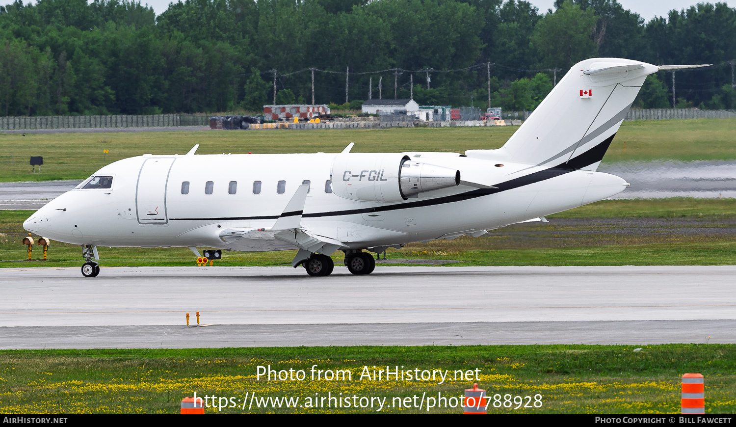 Aircraft Photo of C-FGIL | Bombardier Challenger 605 (CL-600-2B16) | AirHistory.net #788928