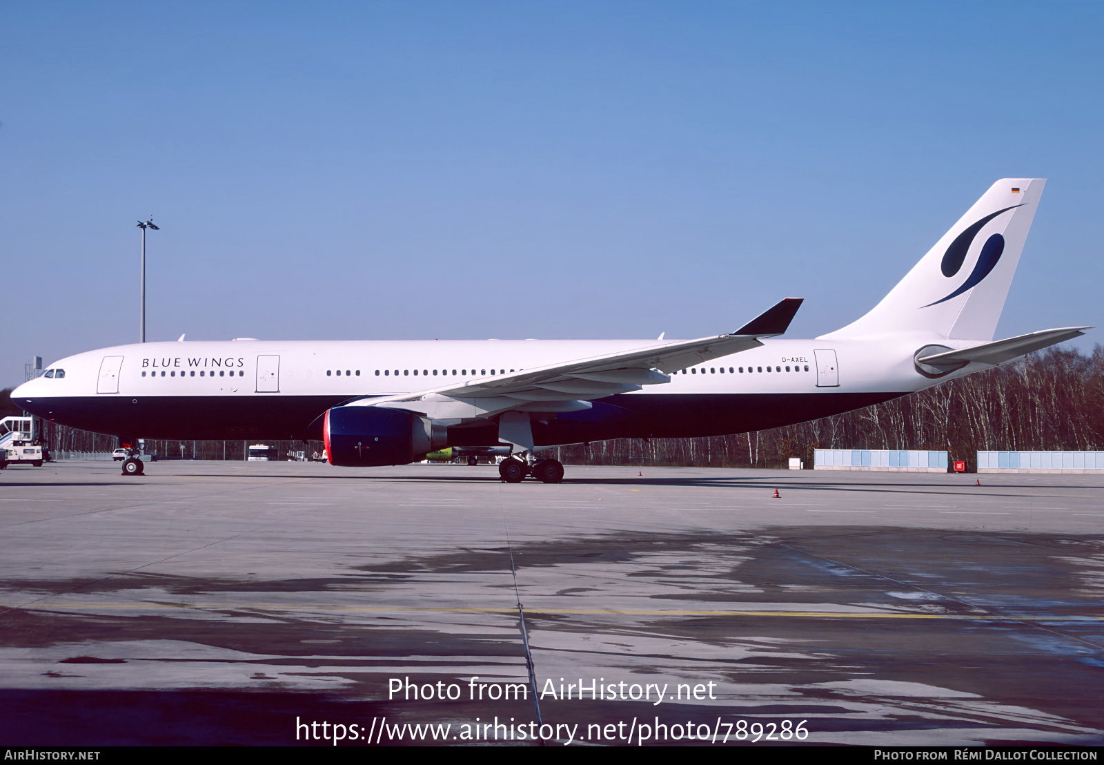 Aircraft Photo of D-AXEL | Airbus A330-223 | Blue Wings | AirHistory.net #789286