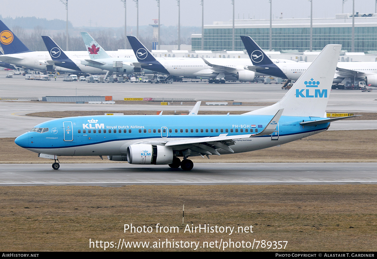 Aircraft Photo of PH-BGH | Boeing 737-7K2 | KLM - Royal Dutch Airlines | AirHistory.net #789357