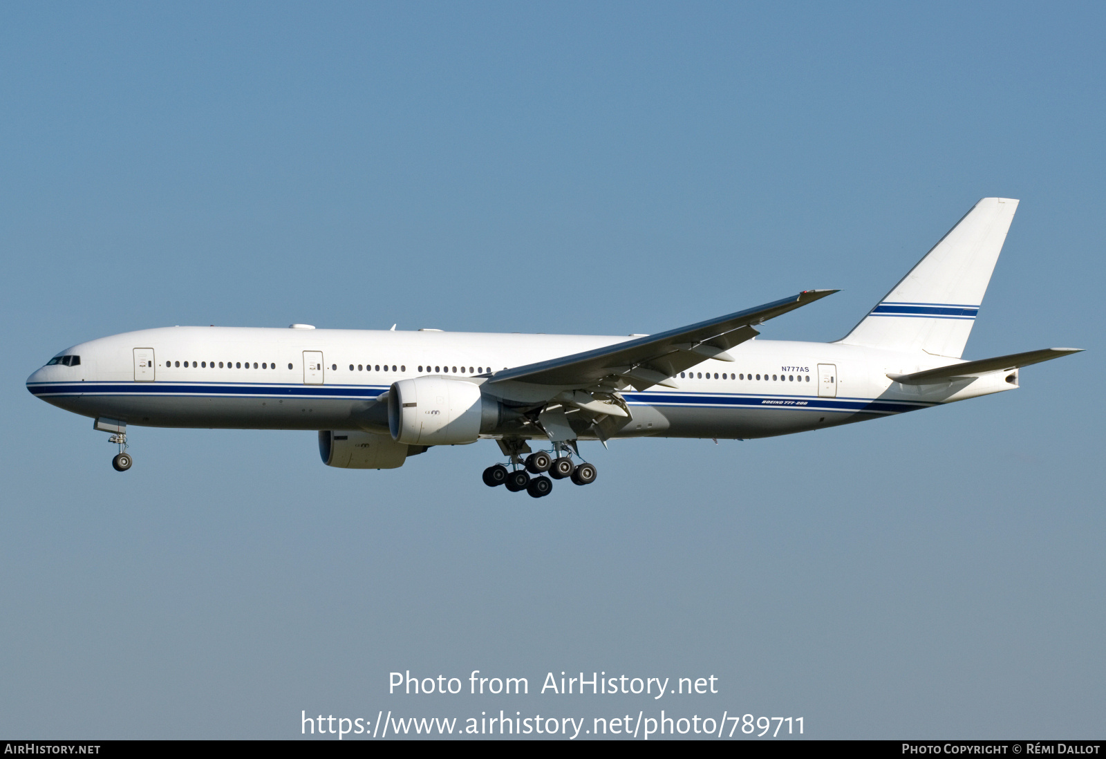 Aircraft Photo of N777AS | Boeing 777-24Q/ER | Mid East Jet | AirHistory.net #789711