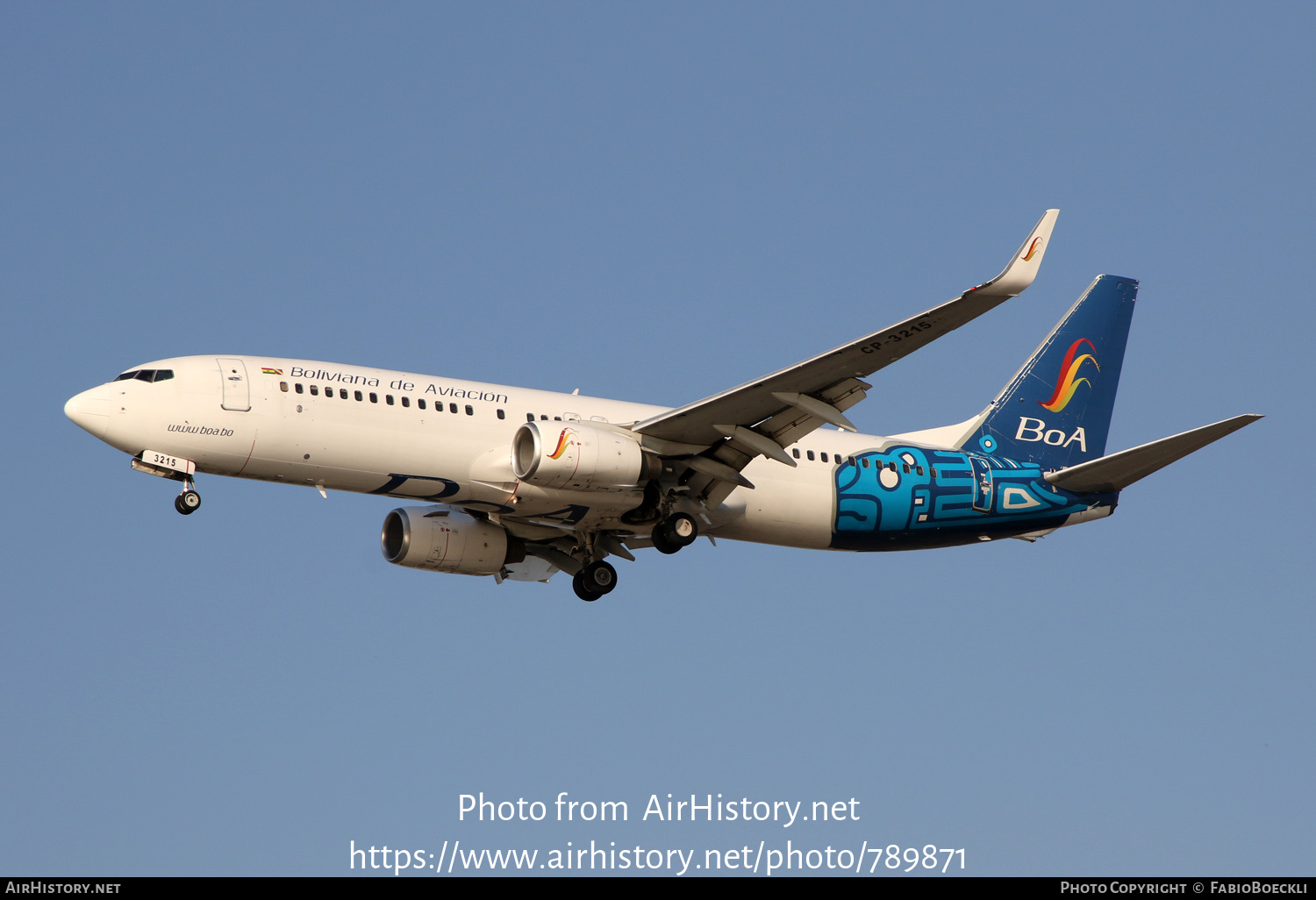 Aircraft Photo of CP-3215 | Boeing 737-86N | Boliviana de Aviación - BoA | AirHistory.net #789871