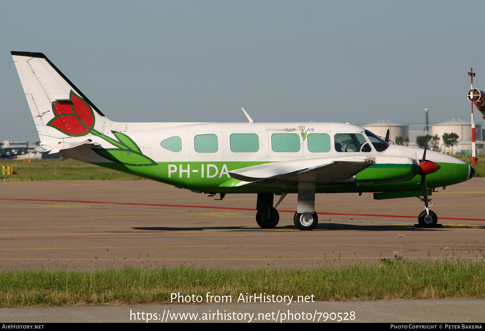 Aircraft Photo of PH-IDA | Piper PA-31-350 Chieftain | Tulip Air | AirHistory.net #790528