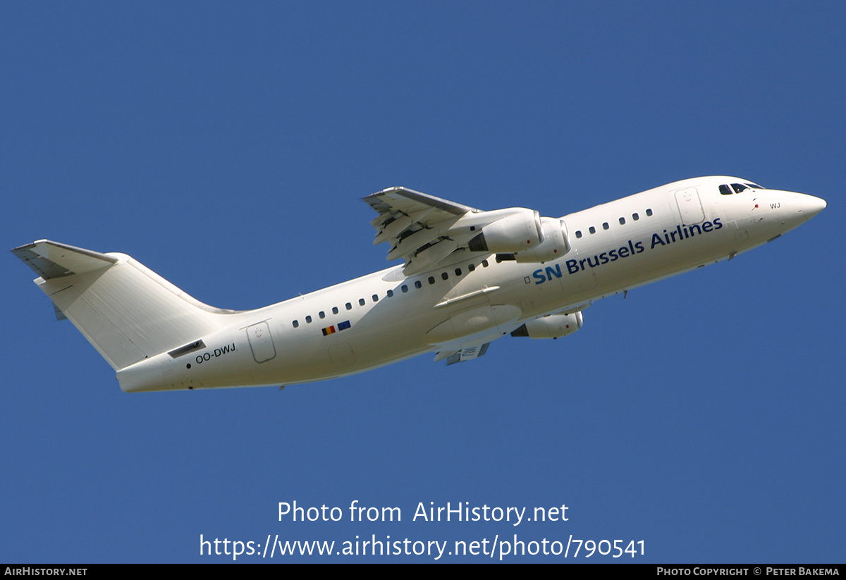 Aircraft Photo of OO-DWJ | British Aerospace Avro 146-RJ100 | SN Brussels Airlines | AirHistory.net #790541