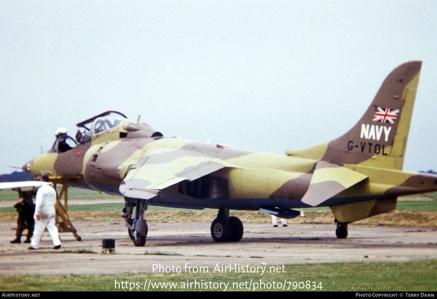 Aircraft Photo of G-VTOL | Hawker Siddeley Harrier T52 | Hawker Siddeley | AirHistory.net #790834