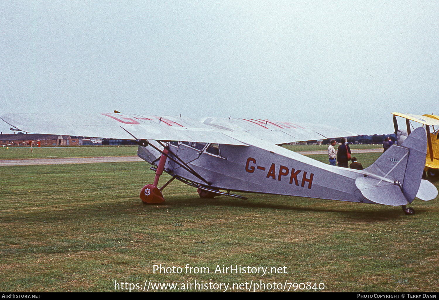 Aircraft Photo of G-APKH | De Havilland D.H. 85 Leopard Moth | AirHistory.net #790840