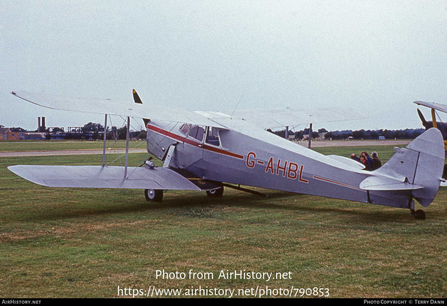 Aircraft Photo of G-AHBL | De Havilland D.H. 87B Hornet Moth | AirHistory.net #790853