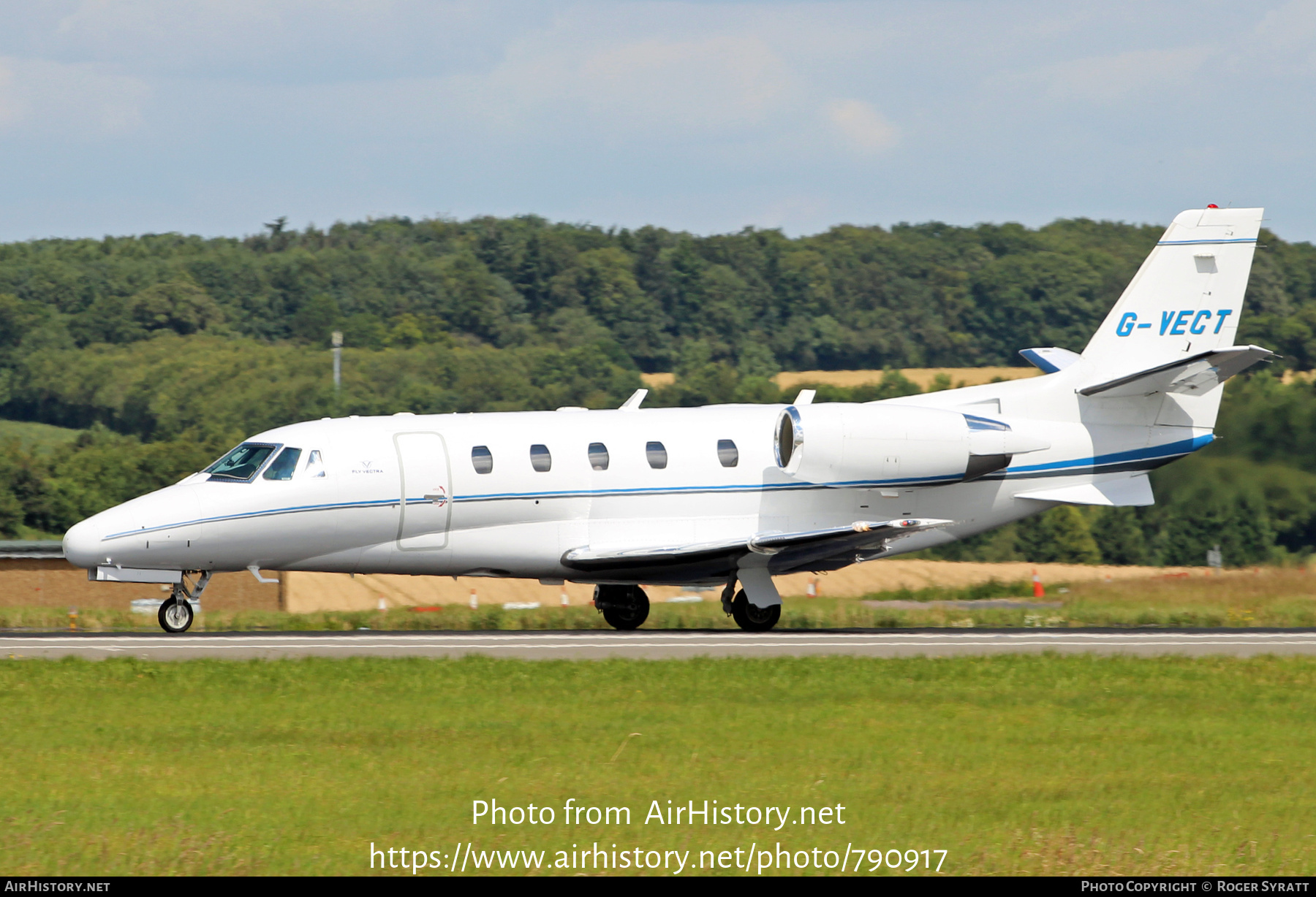 Aircraft Photo of G-VECT | Cessna 560XL Citation Excel | AirHistory.net #790917