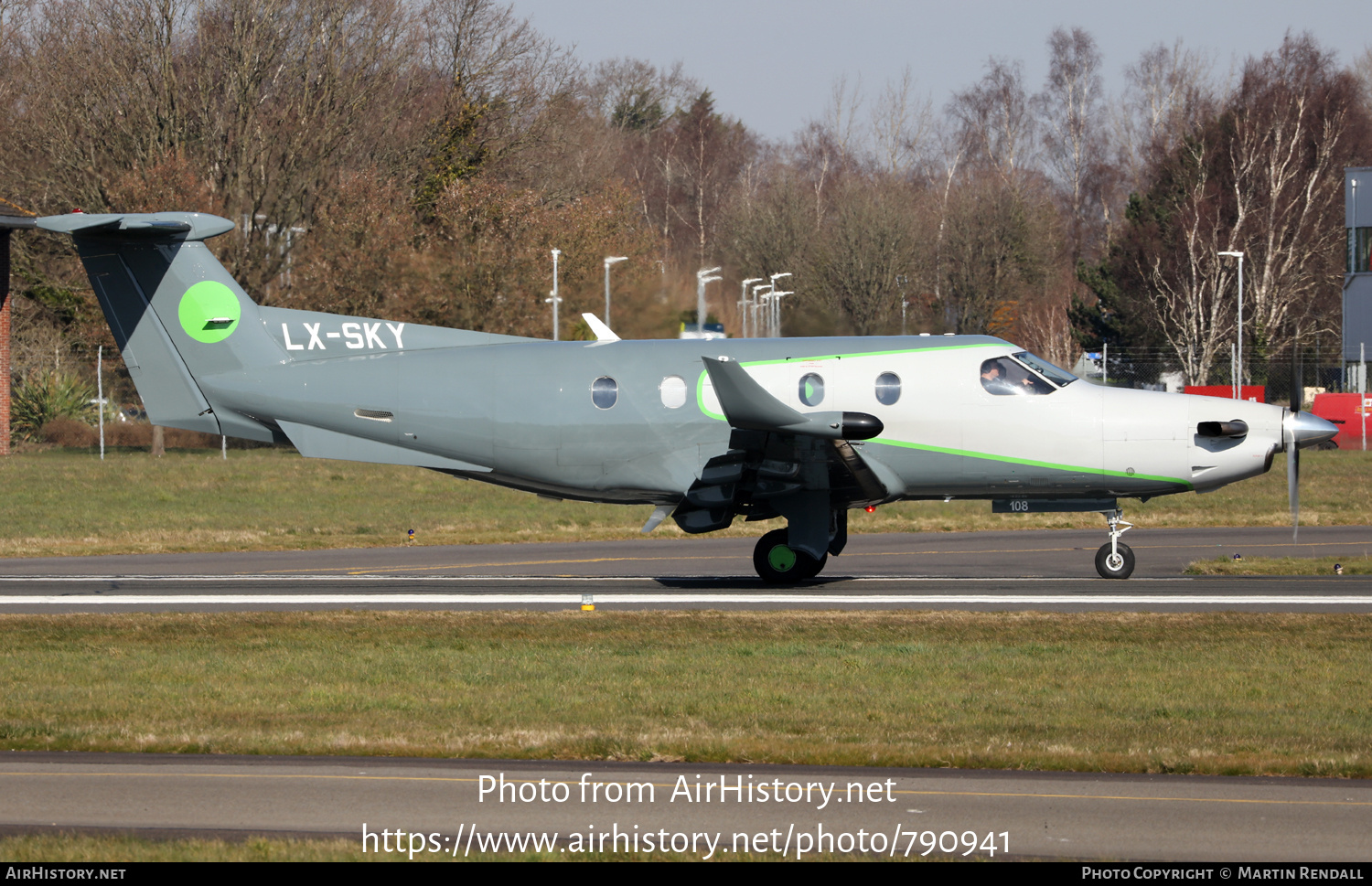 Aircraft Photo of LX-SKY | Pilatus PC-12/45 | AirHistory.net #790941