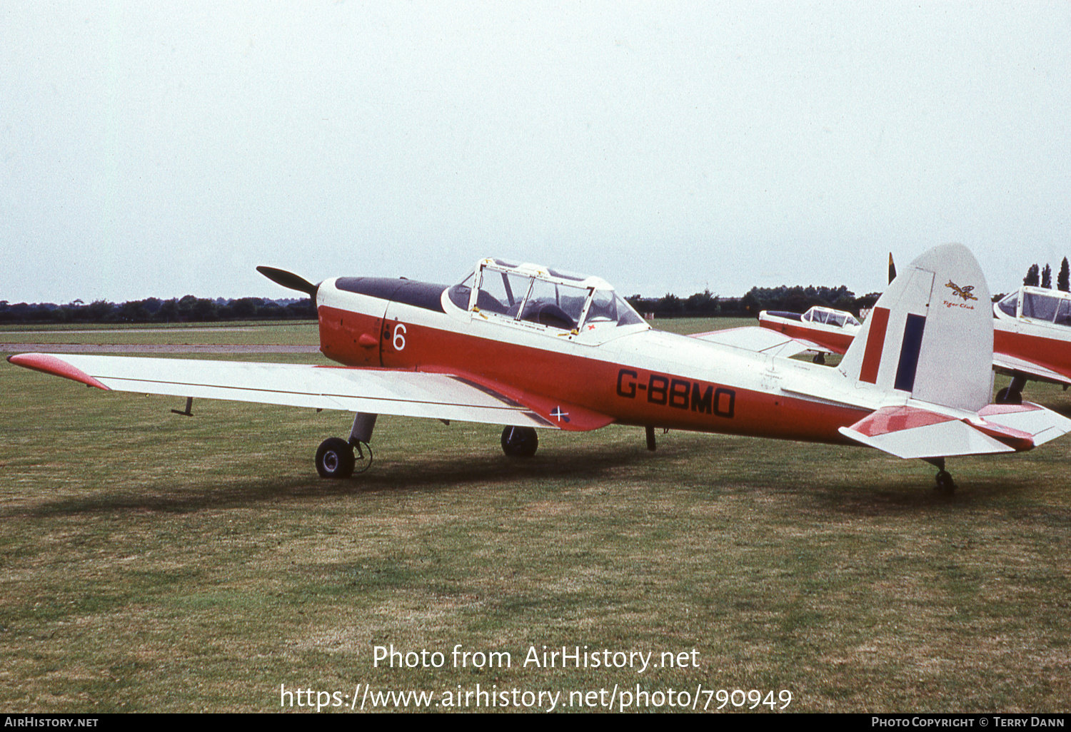 Aircraft Photo of G-BBMO | De Havilland DHC-1 Chipmunk Mk22 | AirHistory.net #790949