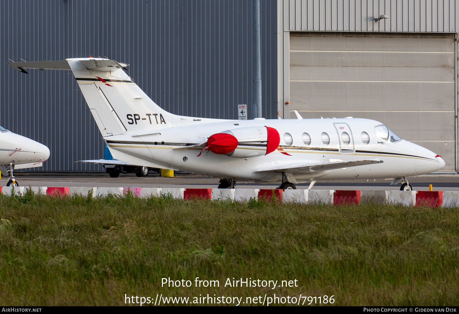 Aircraft Photo of SP-TTA | Raytheon Hawker 400XP | AirHistory.net #791186