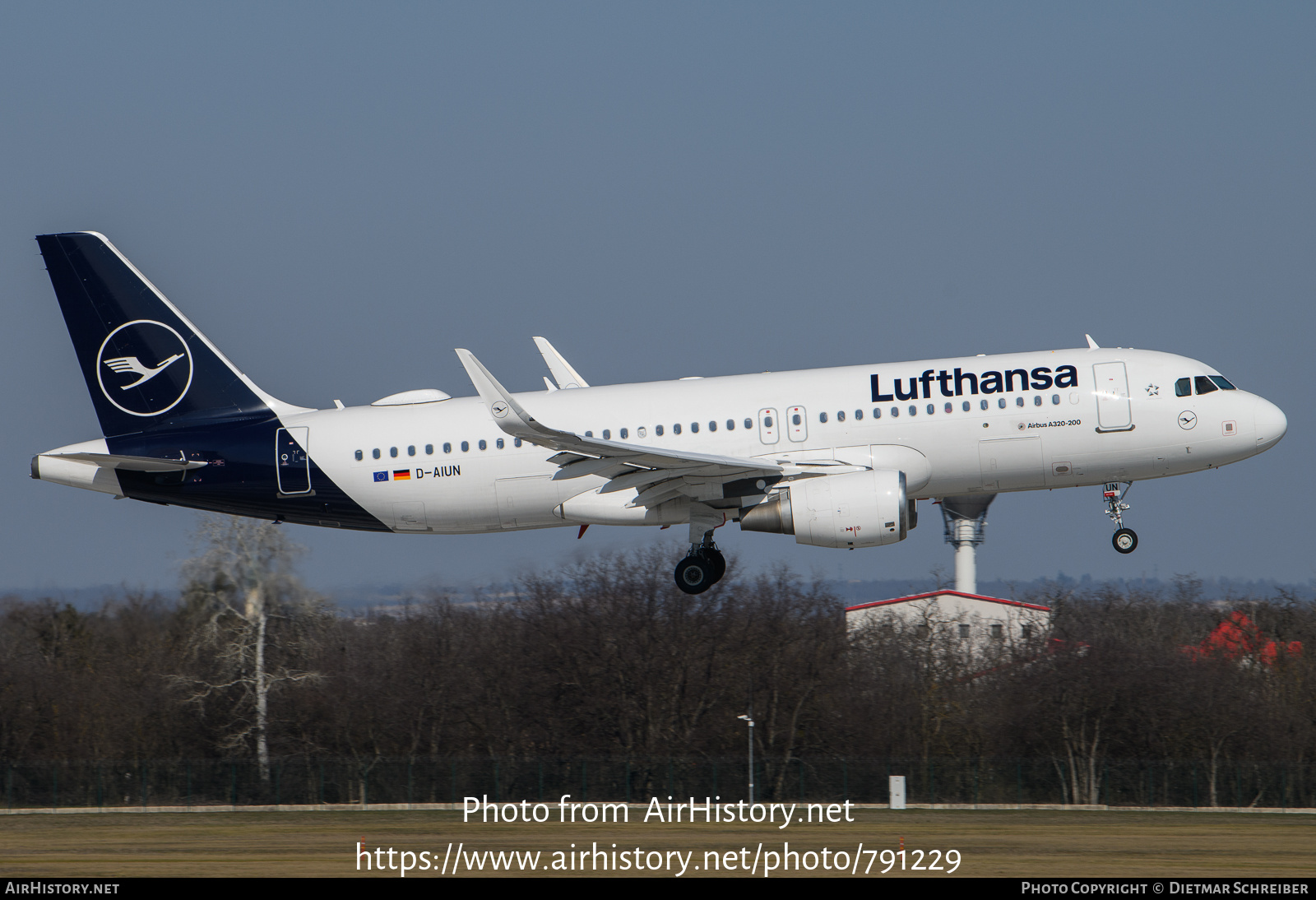 Aircraft Photo of D-AIUN | Airbus A320-214 | Lufthansa | AirHistory.net #791229