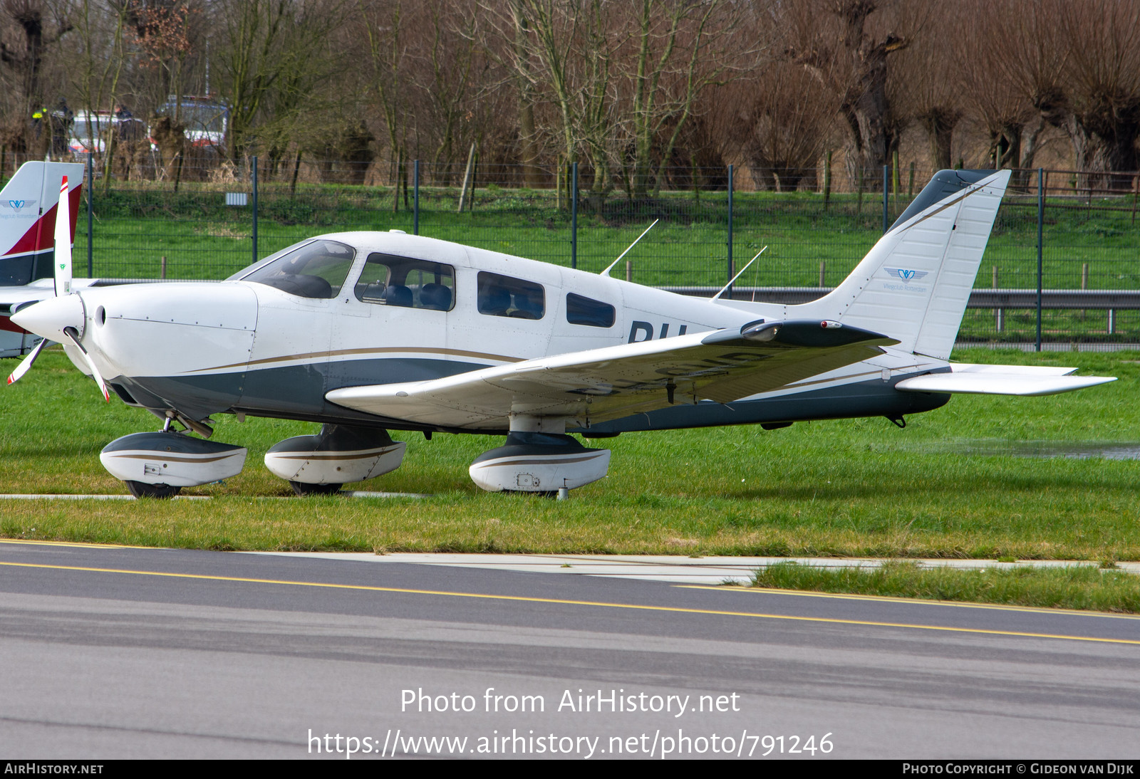 Aircraft Photo of PH-SVP | Piper PA-28-181 Archer III | Vliegclub Rotterdam | AirHistory.net #791246