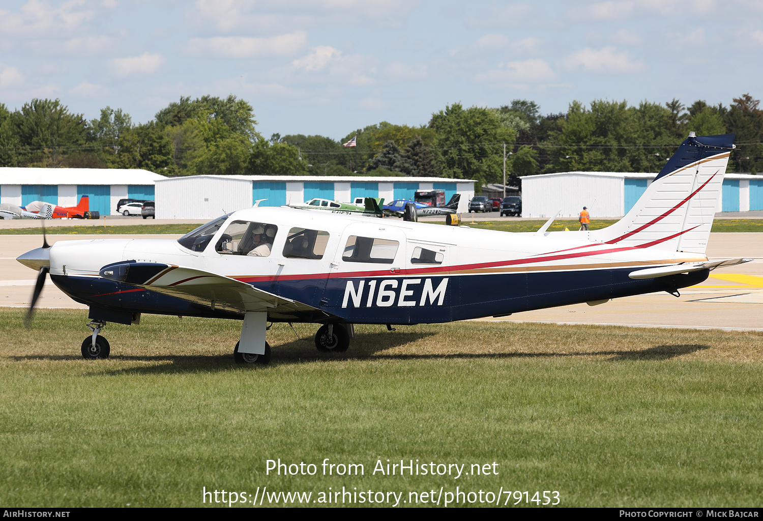 Aircraft Photo of N16EM | Piper PA-32R-300 Cherokee Lance | AirHistory.net #791453