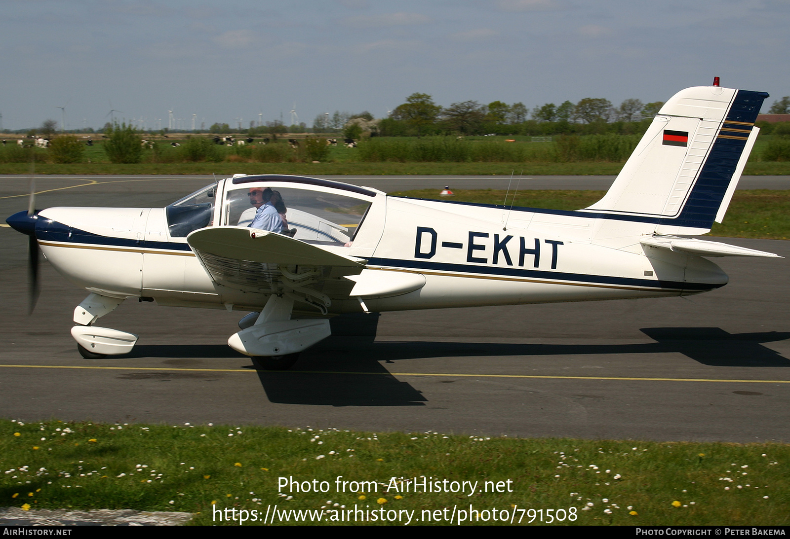 Aircraft Photo of D-EKHT | Socata MS-894E Rallye Minerva 220GT | AirHistory.net #791508