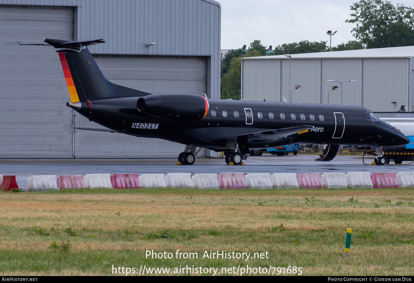 Aircraft Photo of N402AT | Embraer ERJ-135LR (EMB-135LR) | Aero | AirHistory.net #791685