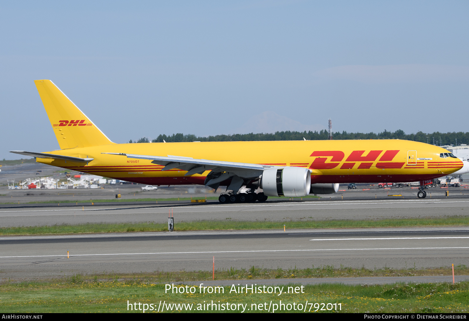 Aircraft Photo of N705GT | Boeing 777-F | DHL International | AirHistory.net #792011