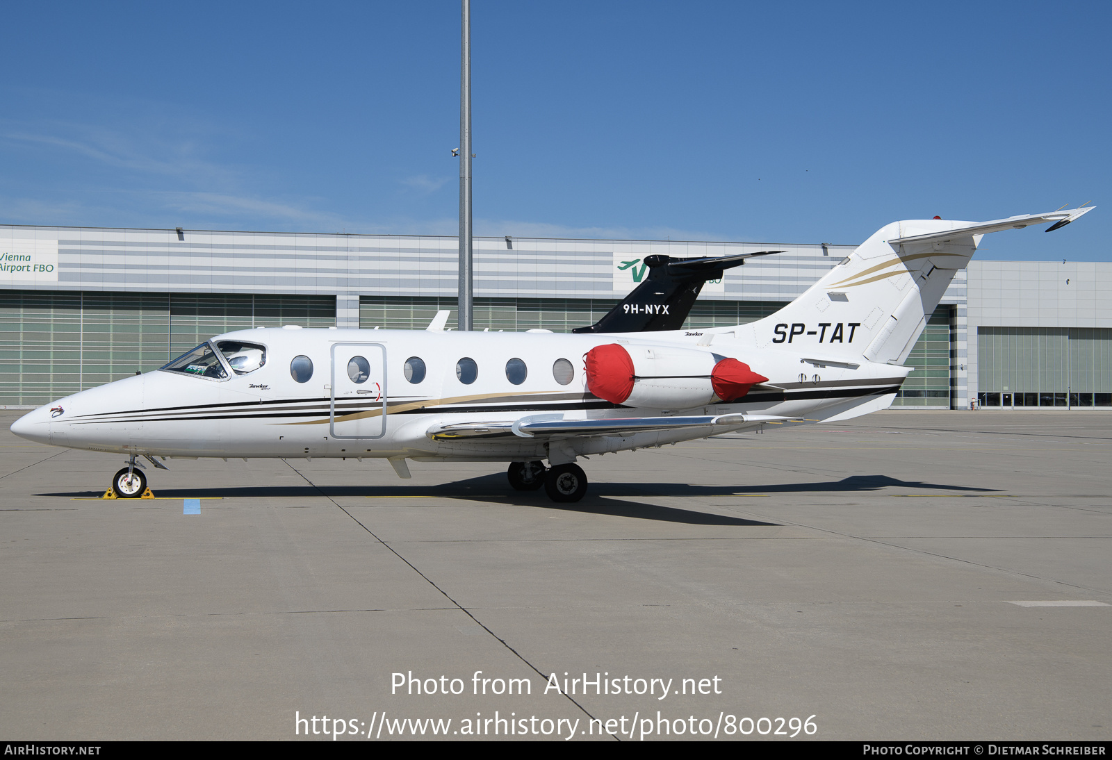 Aircraft Photo of SP-TAT | Beech Beechjet 400A | AirHistory.net #800296